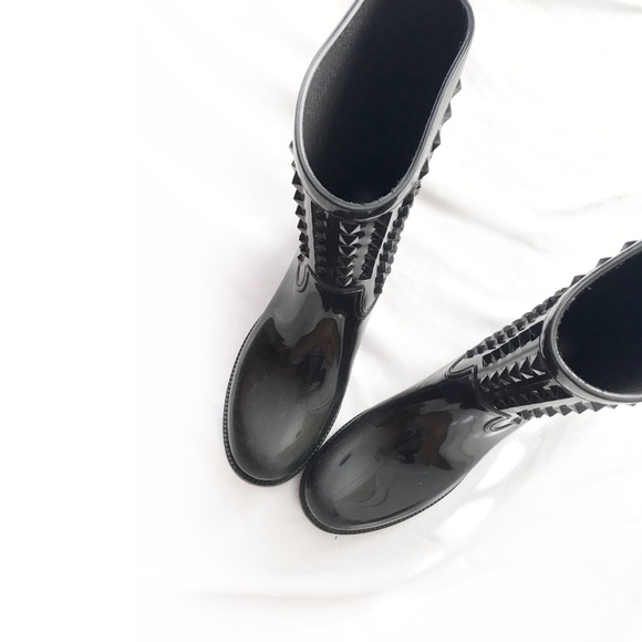 Valentino Shoes - 🌸PM Editor&Host Pick🌸Valentino Rockstud Rainboot
